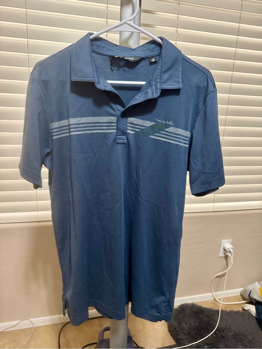 TravisMathew Men’s Medium Blue Performance Golf Polo Stripe Logo Like New